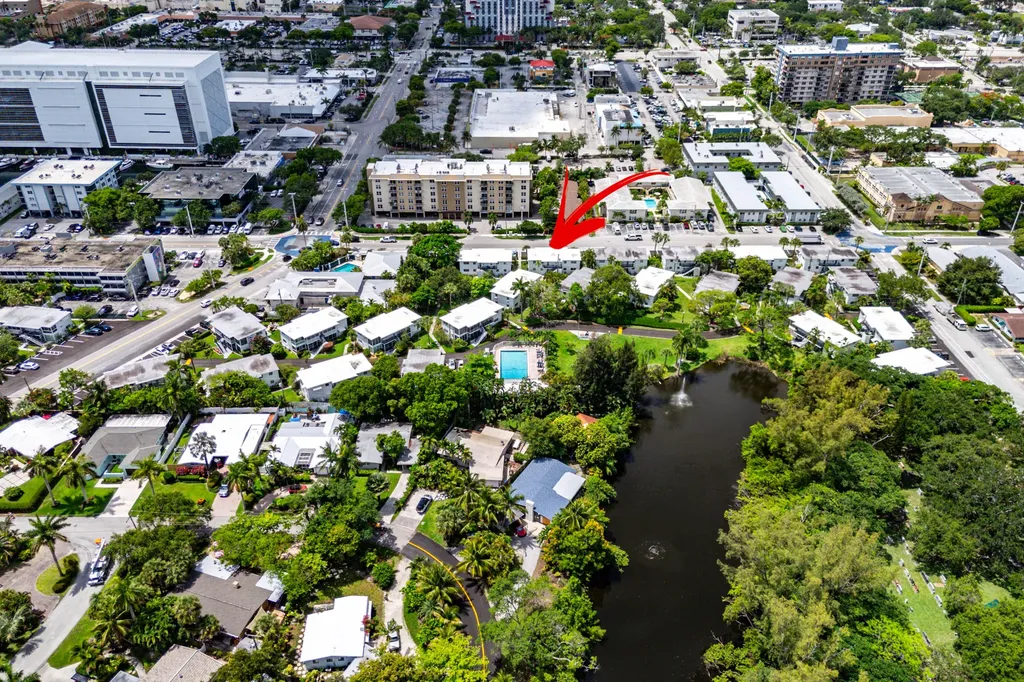 1045 SE 15th Street Fort Lauderdale FL 33316