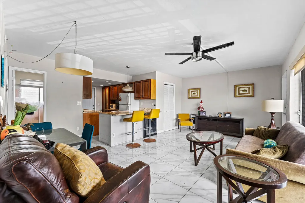 1045 SE 15th Street Fort Lauderdale FL 33316