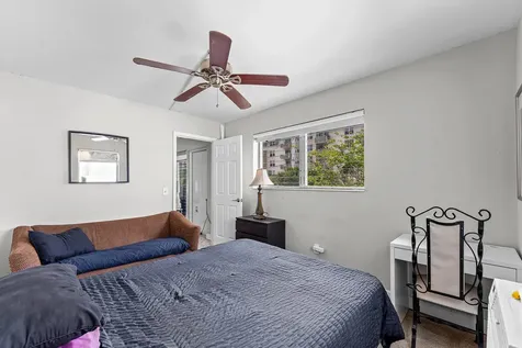 1045 SE 15th Street Fort Lauderdale FL 33316