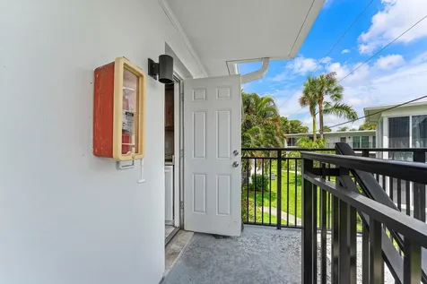 1045 SE 15th Street Fort Lauderdale FL 33316