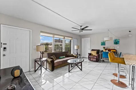 1045 SE 15th Street Fort Lauderdale FL 33316