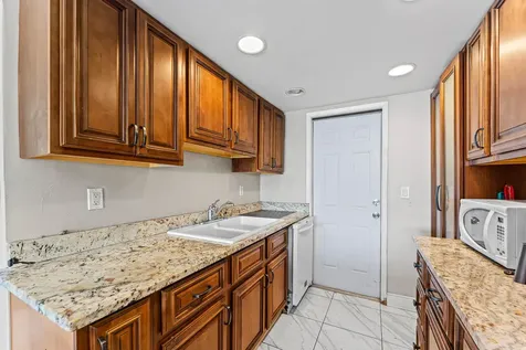 1045 SE 15th Street Fort Lauderdale FL 33316