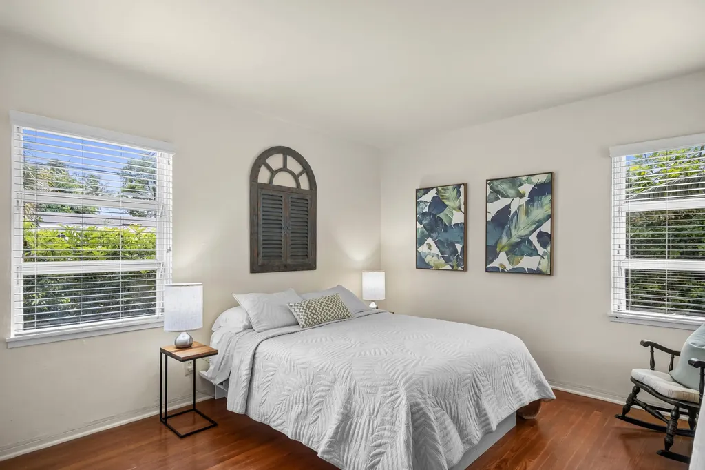 15 N Swinton Circle Delray Beach FL 33444
