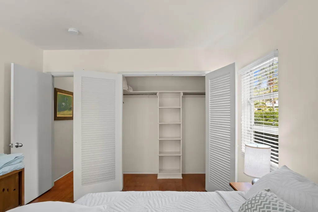 15 N Swinton Circle Delray Beach FL 33444