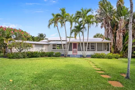 15 N Swinton Circle Delray Beach FL 33444