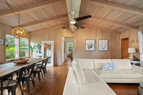 15 N Swinton Circle Delray Beach FL 33444