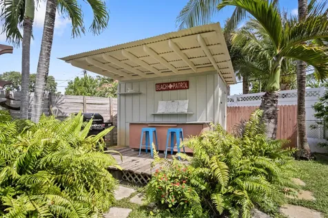 15 N Swinton Circle Delray Beach FL 33444