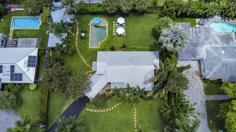 15 N Swinton Circle Delray Beach FL 33444