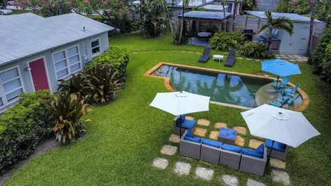 15 N Swinton Circle Delray Beach FL 33444