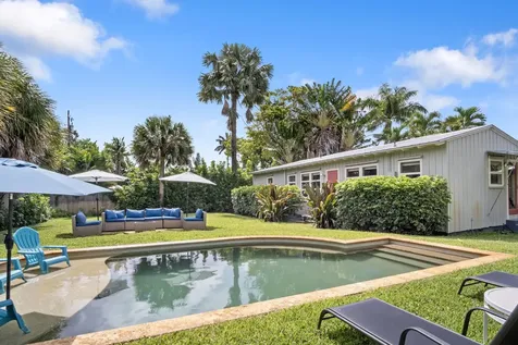 15 N Swinton Circle Delray Beach FL 33444