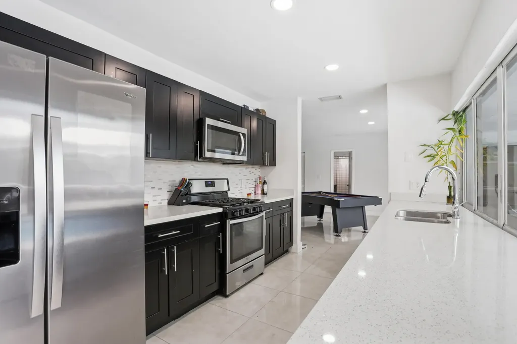 5940 NW 16th Street Sunrise FL 33313