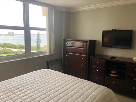 5440 N Ocean Avenue Riviera Beach FL 33404