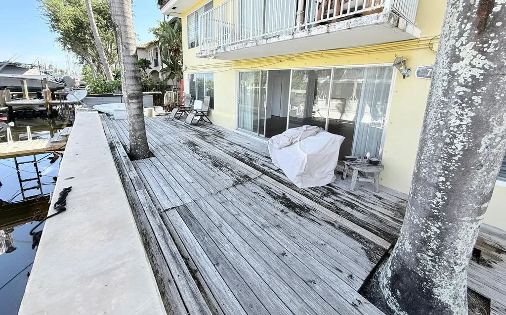 77 Hendricks Isle Fort Lauderdale FL 33301