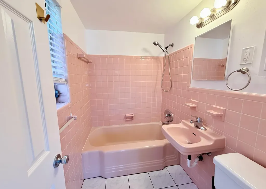 77 Hendricks Isle Fort Lauderdale FL 33301