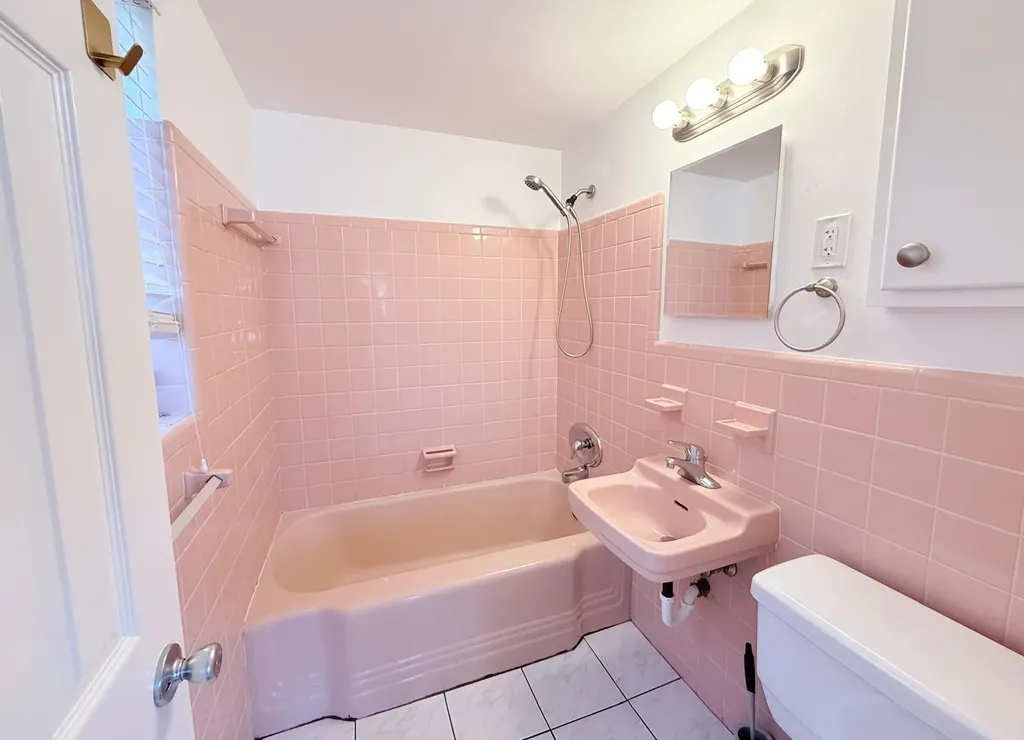 77 Hendricks Isle Fort Lauderdale FL 33301