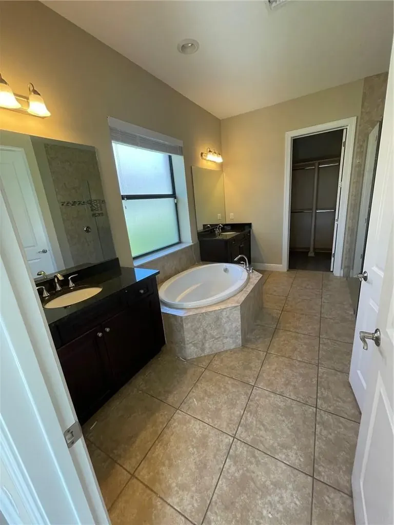 11170 NW 83 Manor Parkland FL 33076