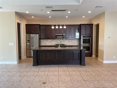 11170 NW 83 Manor Parkland FL 33076