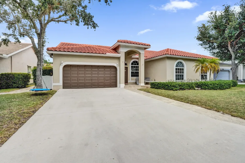 5351 NW 57th Terrace Coral Springs FL 33067