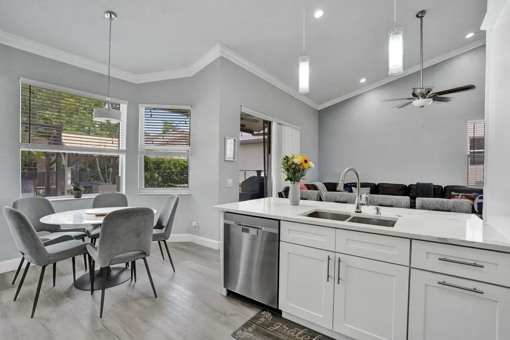 5351 NW 57th Terrace Coral Springs FL 33067