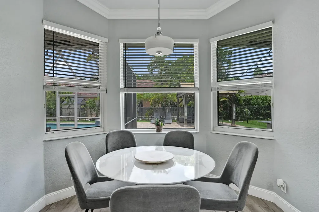 5351 NW 57th Terrace Coral Springs FL 33067