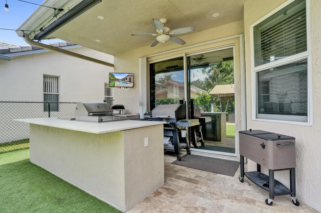 5351 NW 57th Terrace Coral Springs FL 33067