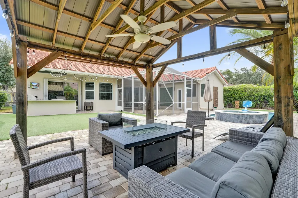 5351 NW 57th Terrace Coral Springs FL 33067