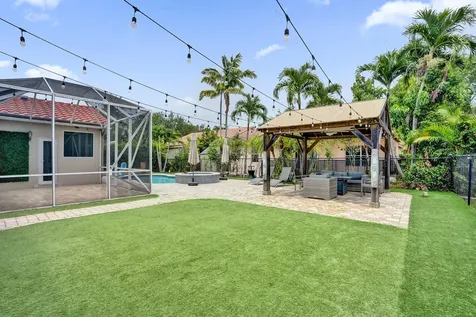 5351 NW 57th Terrace Coral Springs FL 33067