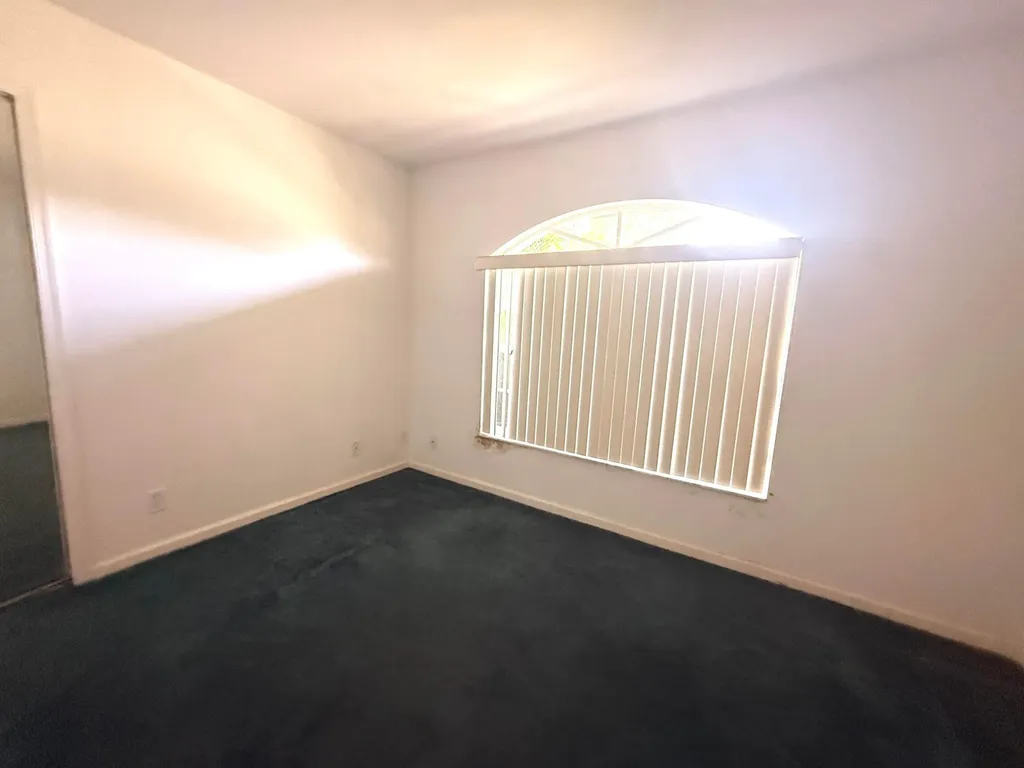 17770 75th Place N The Acreage FL 33470