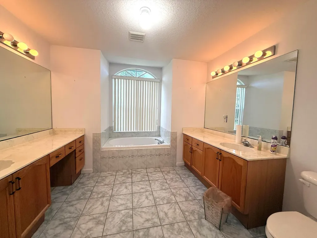 17770 75th Place N The Acreage FL 33470