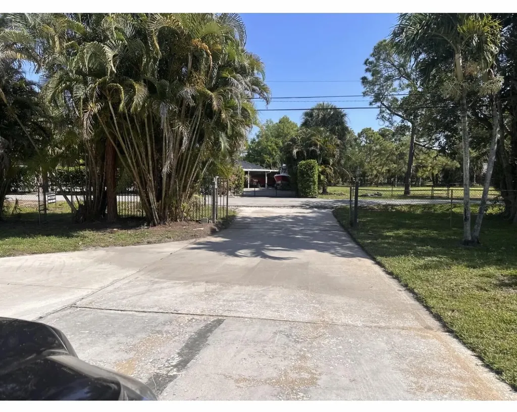 8264 Palomino Drive Lake Worth FL 33467