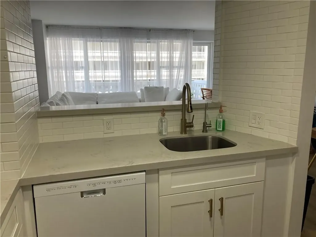 4010 N Galt Ocean Drive Fort Lauderdale FL 33308