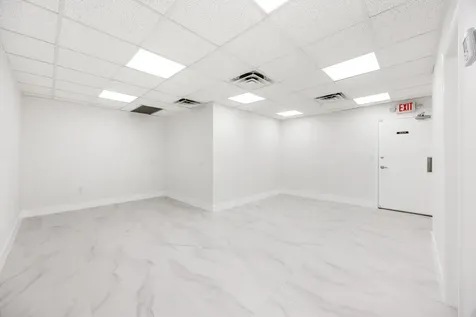 150 NW 70th Avenue Plantation FL 33317