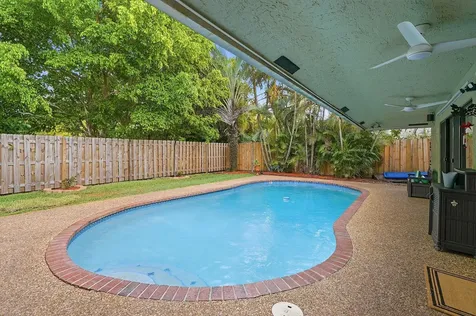 2145 NW 85th Lane Coral Springs FL 33071