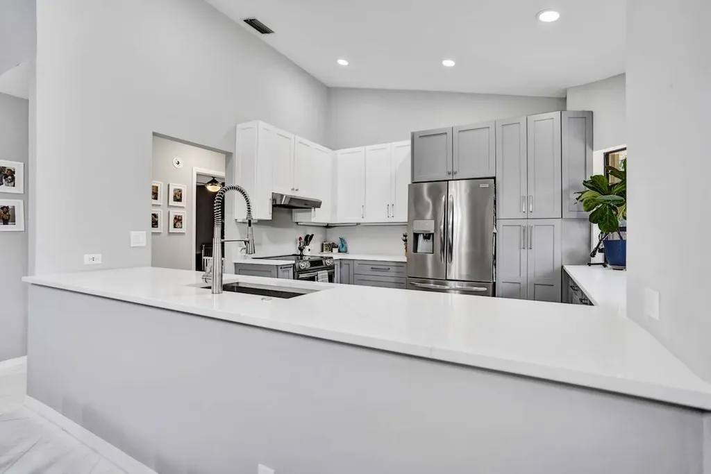 54 Cedar Circle Boynton Beach FL 33436