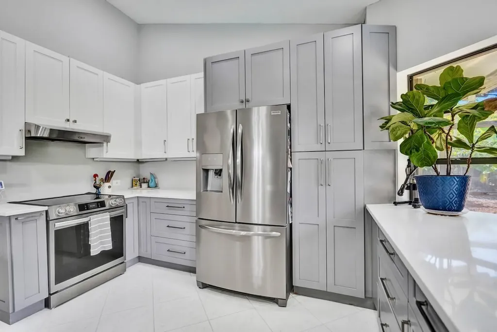 54 Cedar Circle Boynton Beach FL 33436
