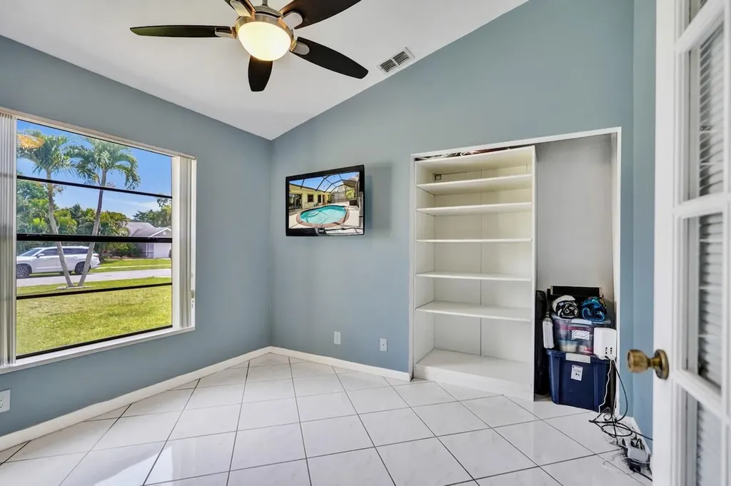 54 Cedar Circle Boynton Beach FL 33436