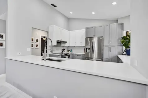 54 Cedar Circle Boynton Beach FL 33436