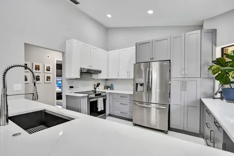 54 Cedar Circle Boynton Beach FL 33436