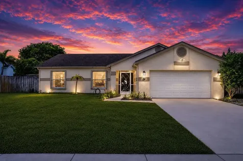 54 Cedar Circle Boynton Beach FL 33436