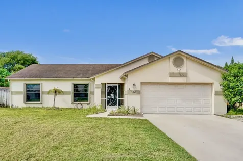 54 Cedar Circle Boynton Beach FL 33436