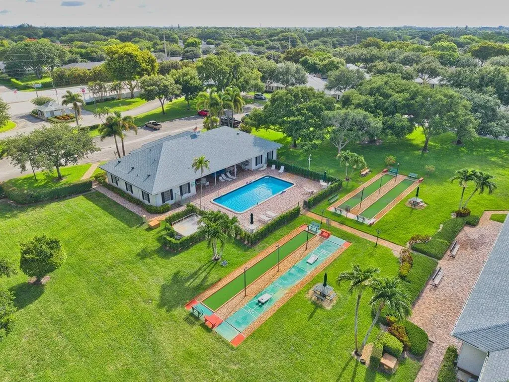10098 S 42nd Drive Boynton Beach FL 33436