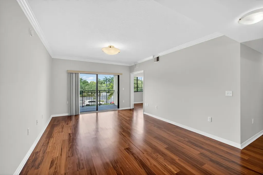 4907 Midtown Lane Palm Beach Gardens FL 33418