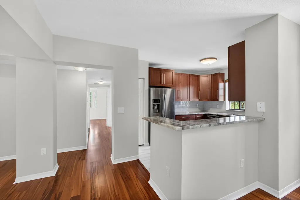 4907 Midtown Lane Palm Beach Gardens FL 33418