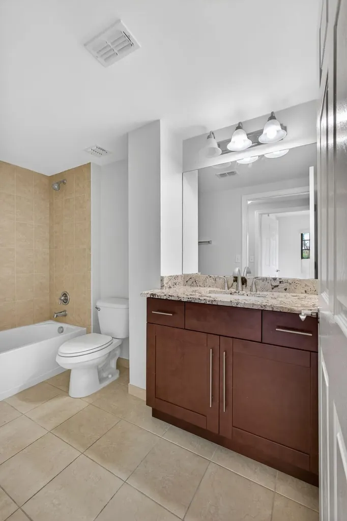 4907 Midtown Lane Palm Beach Gardens FL 33418