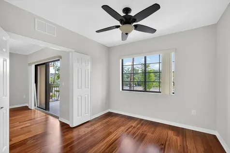 4907 Midtown Lane Palm Beach Gardens FL 33418