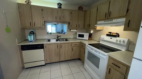 7911 Southgate Boulevard North Lauderdale FL 33068