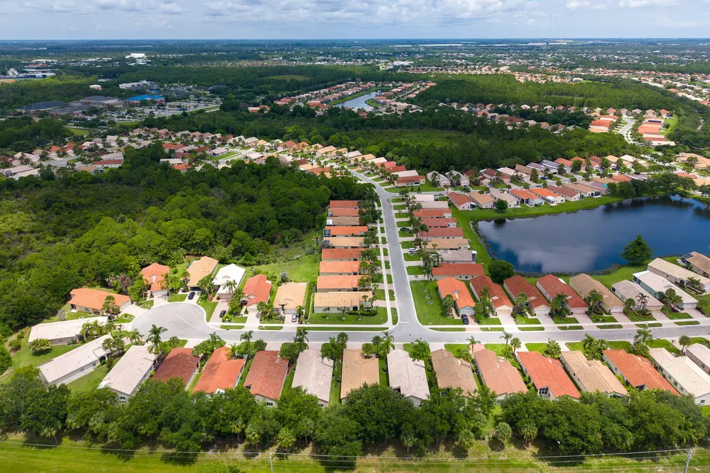445 NW Lismore Lane Port St Lucie FL 34986