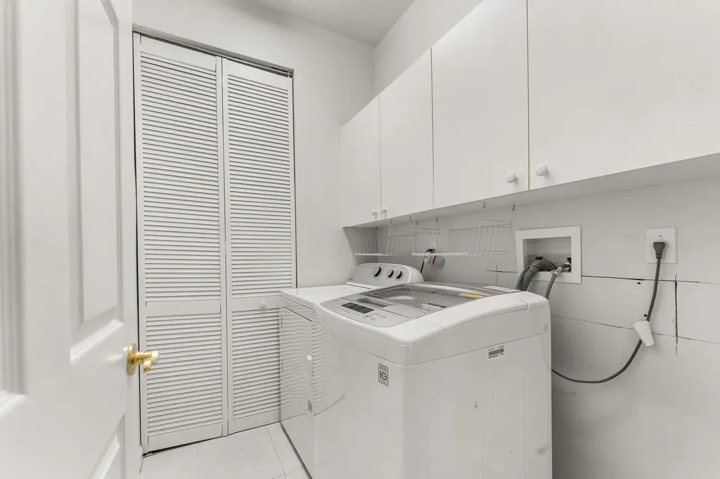 445 NW Lismore Lane Port St Lucie FL 34986