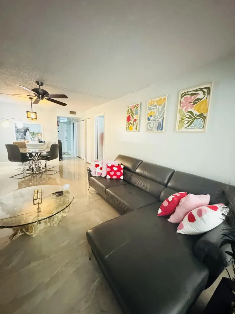 9370 SW 8th Street Boca Raton FL 33428