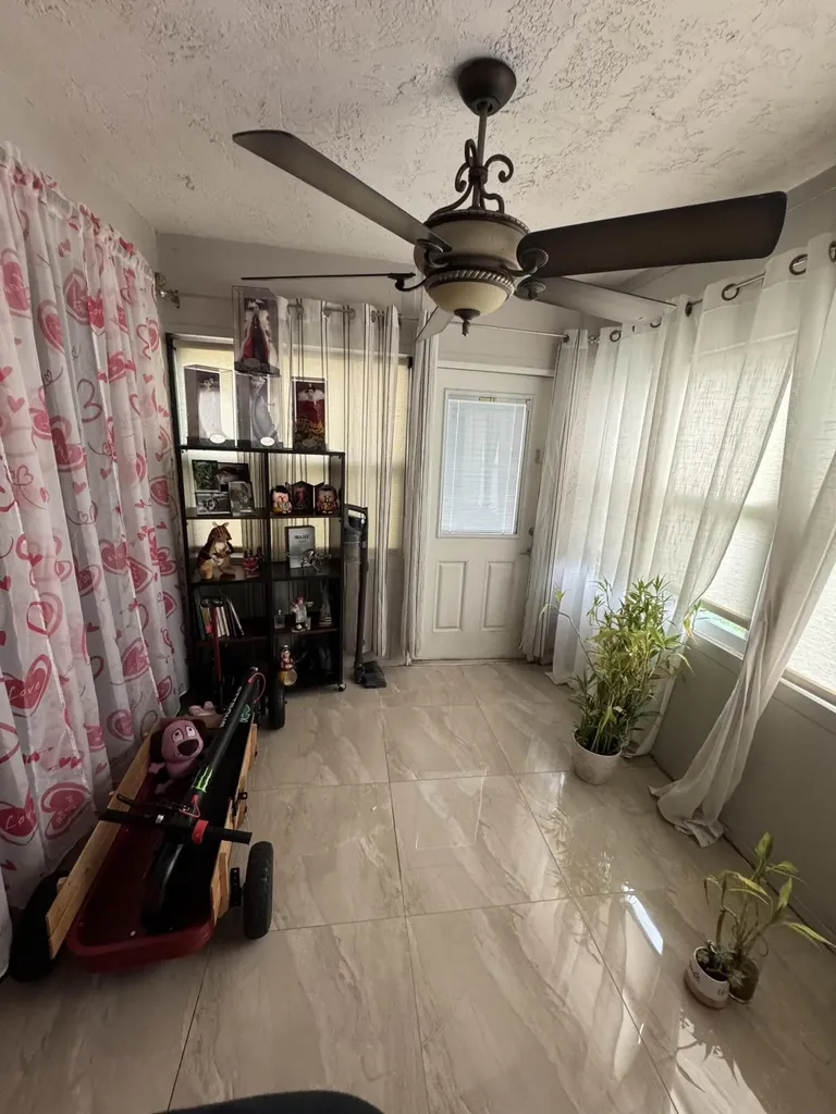 9370 SW 8th Street Boca Raton FL 33428